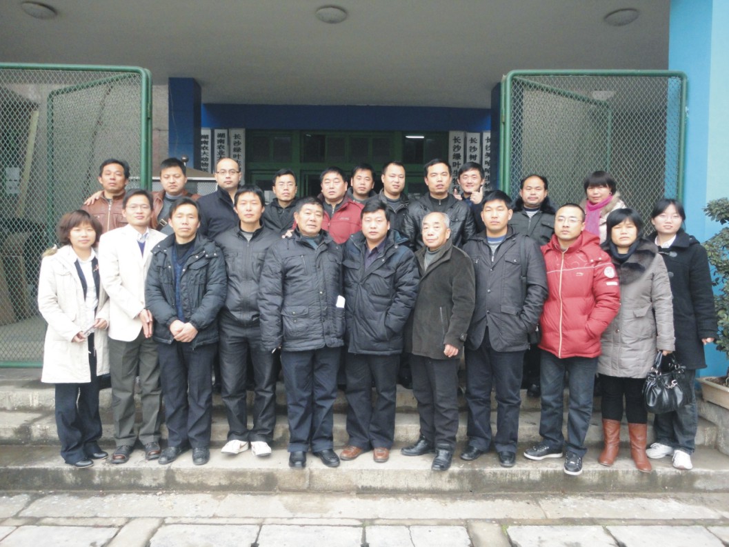 2010汱KhLɳ_